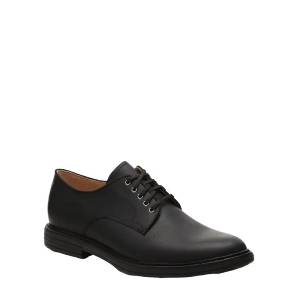 UGG Jovin‎ Black Leather Oxford Shoes